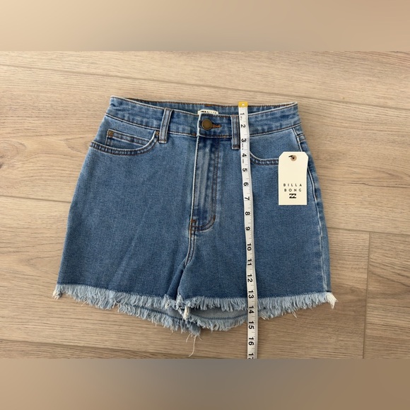 Billabong Blue Jean Shorts with Frayed Hem 🩵 - Picture 3 of 7